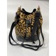 BOLSO BOMBONERA ANIMAL PRINT